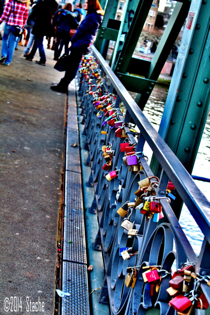 Frankfurt Lock Bridge | Photography